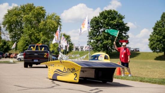 密歇根大学太阳能汽车获得美国太阳能汽车挑战赛冠军