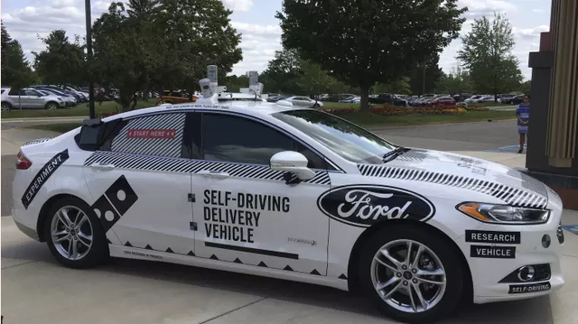 加速进军自动驾驶领域 福特计划推出自动驾驶出租车服务